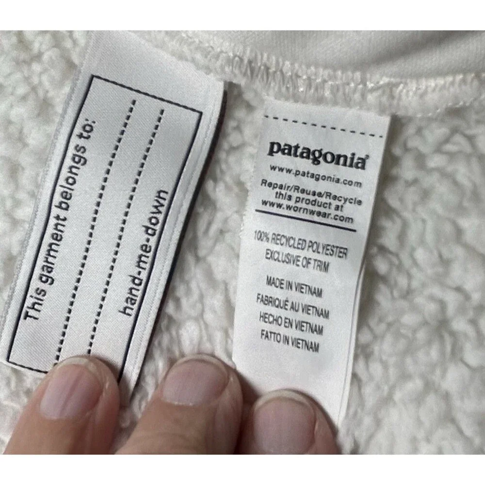 Patagonia Los Gatos fleece vest in white, girls XS 5-6
